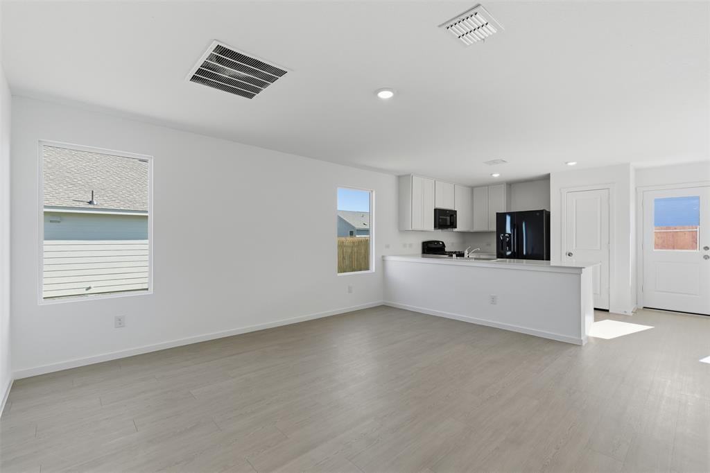 3704 Spring Run Dr #3704 - Photo 2 of 27