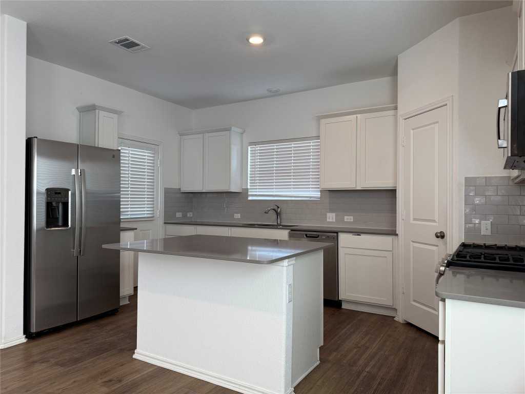 404 Milliner Loop #404 - Photo 4 of 27