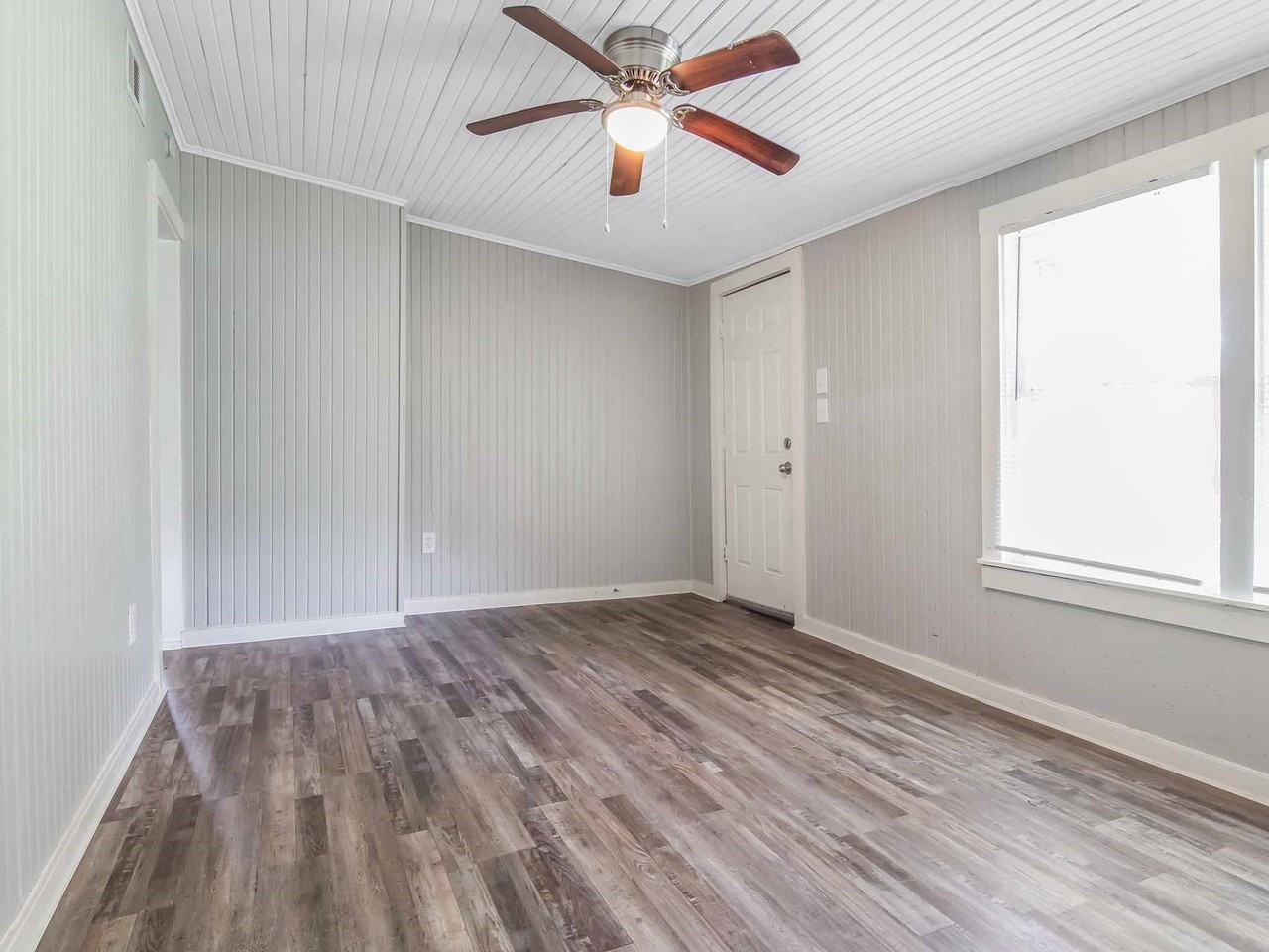 152 Walnut Dr #152 - Photo 3 of 20