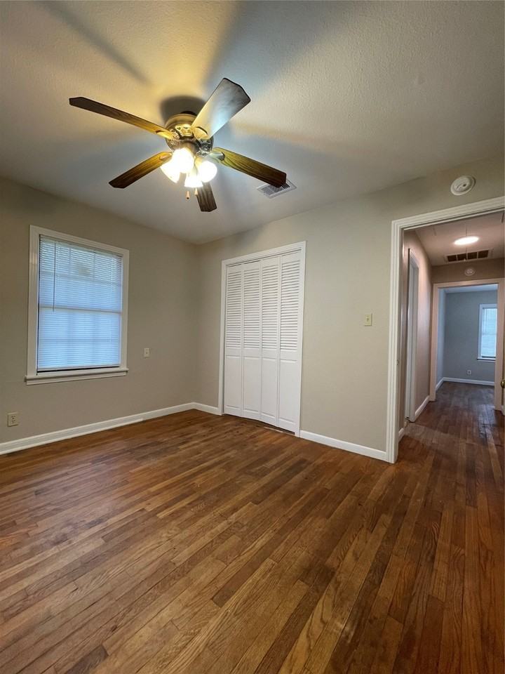 1941 N Avenue H #1941 - Photo 2 of 31