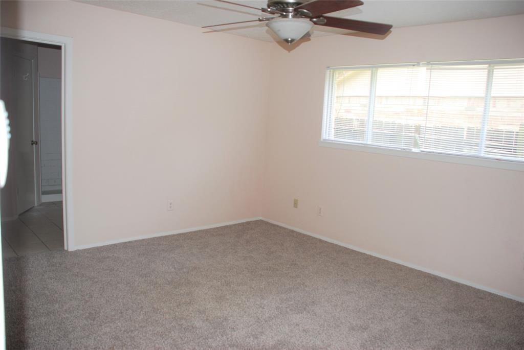 5802 Sackville Close #5802