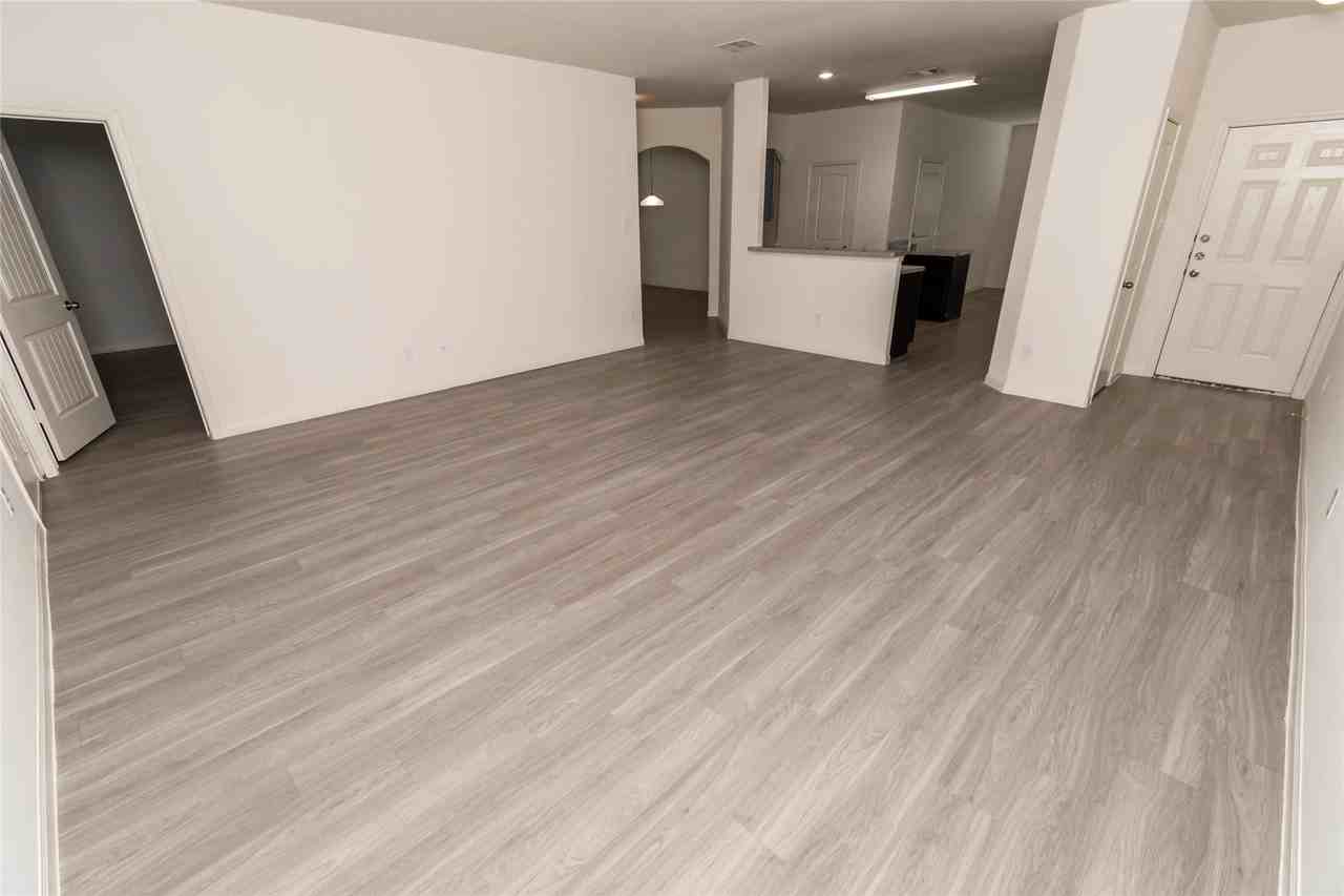 2622 Camarilla Ln #2622 - Photo 5 of 7