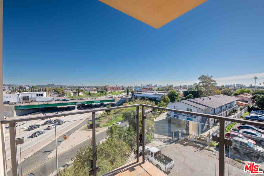 5531 La Mirada Ave #5531-403 - Photo 4 of 10