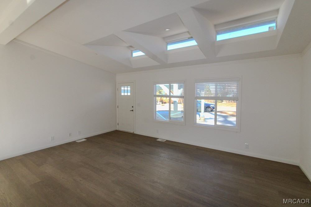 1336 La Crescenta Drive #1336-2 - Photo 4 of 28