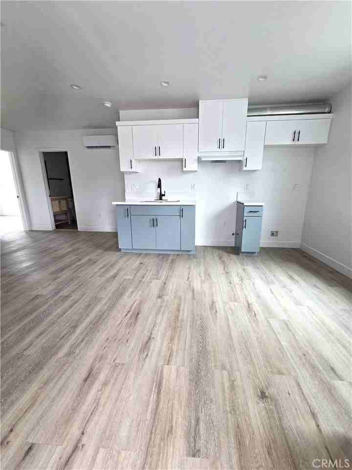 2415 Stanford Ave #2415 - Photo 2 of 7