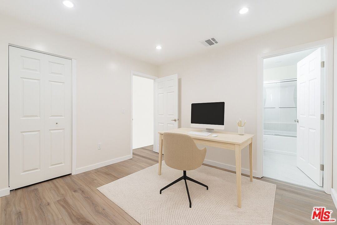 1049 Sonora Ave #1049A - Photo 5 of 14