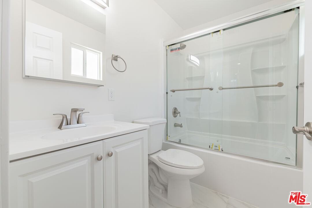 1049 Sonora Ave #1049A - Photo 6 of 14
