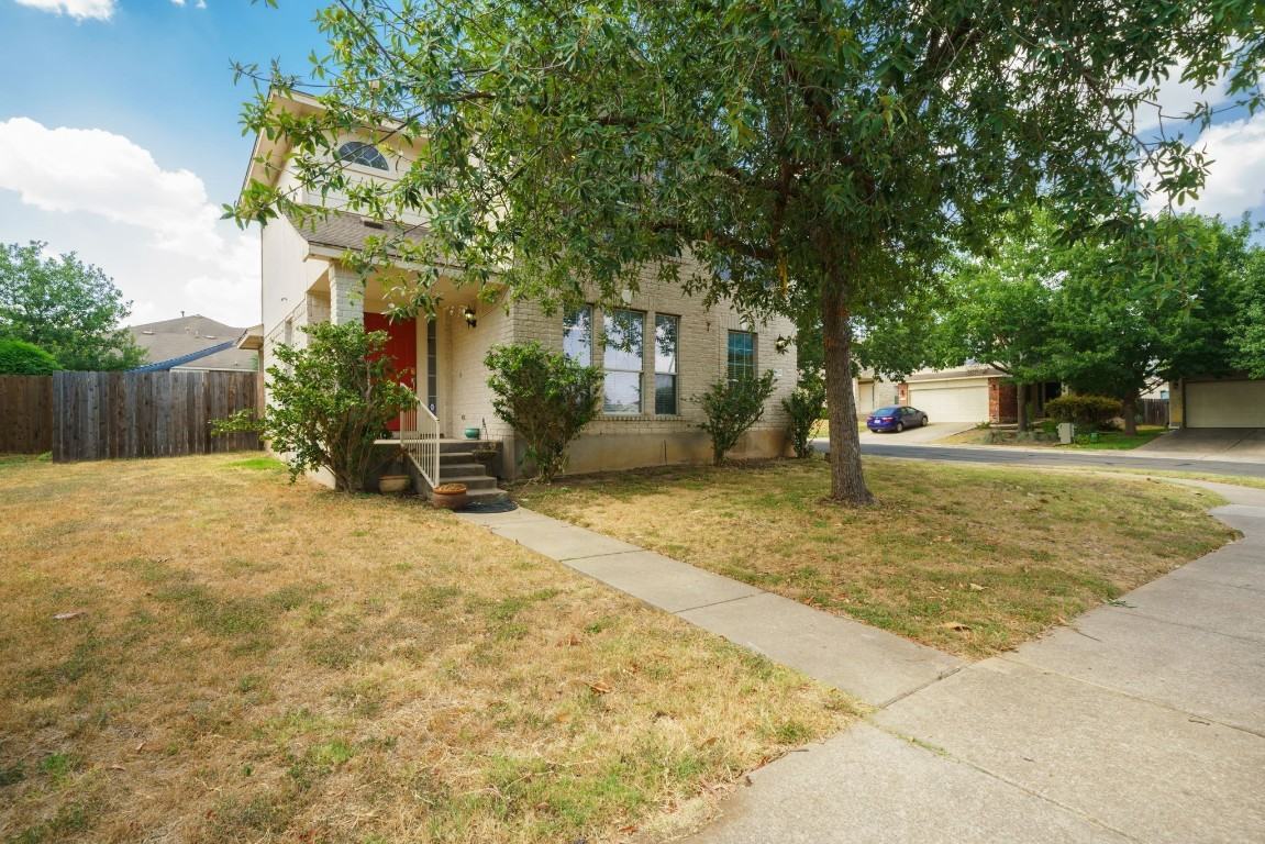 2600 Theresa Blanchard Ln #2600 - Photo 3 of 40