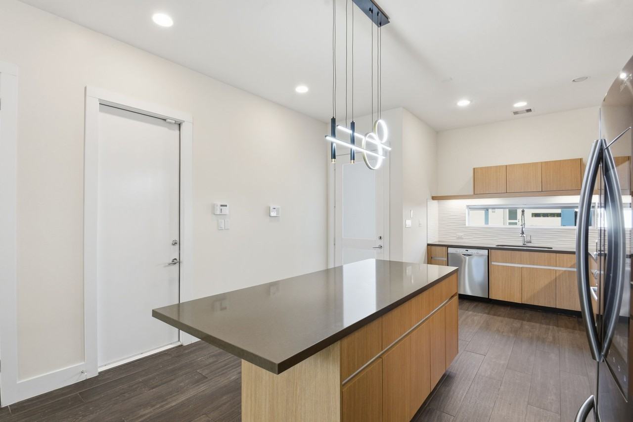 5519 Paraiso Pl #5519 - Photo 6 of 50