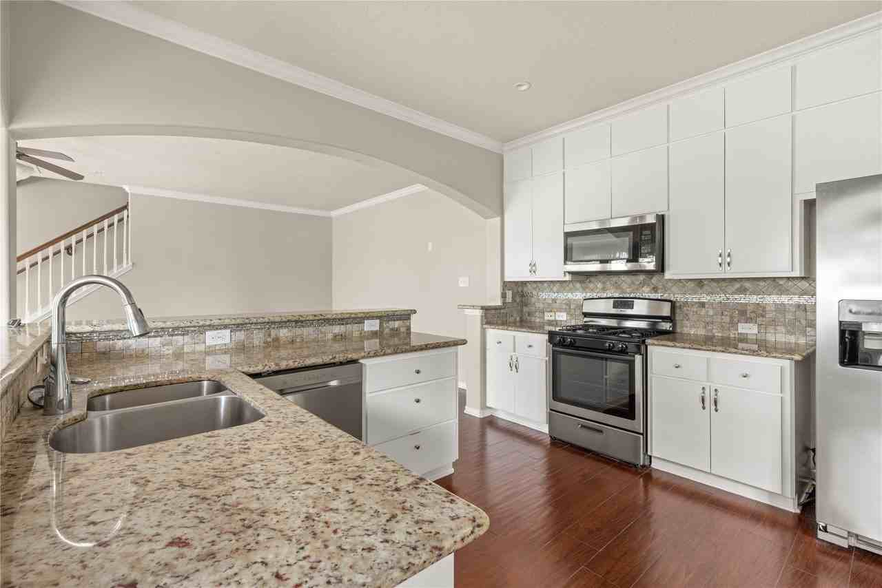 12902 Iris Garden Ln #12902 - Photo 5 of 22