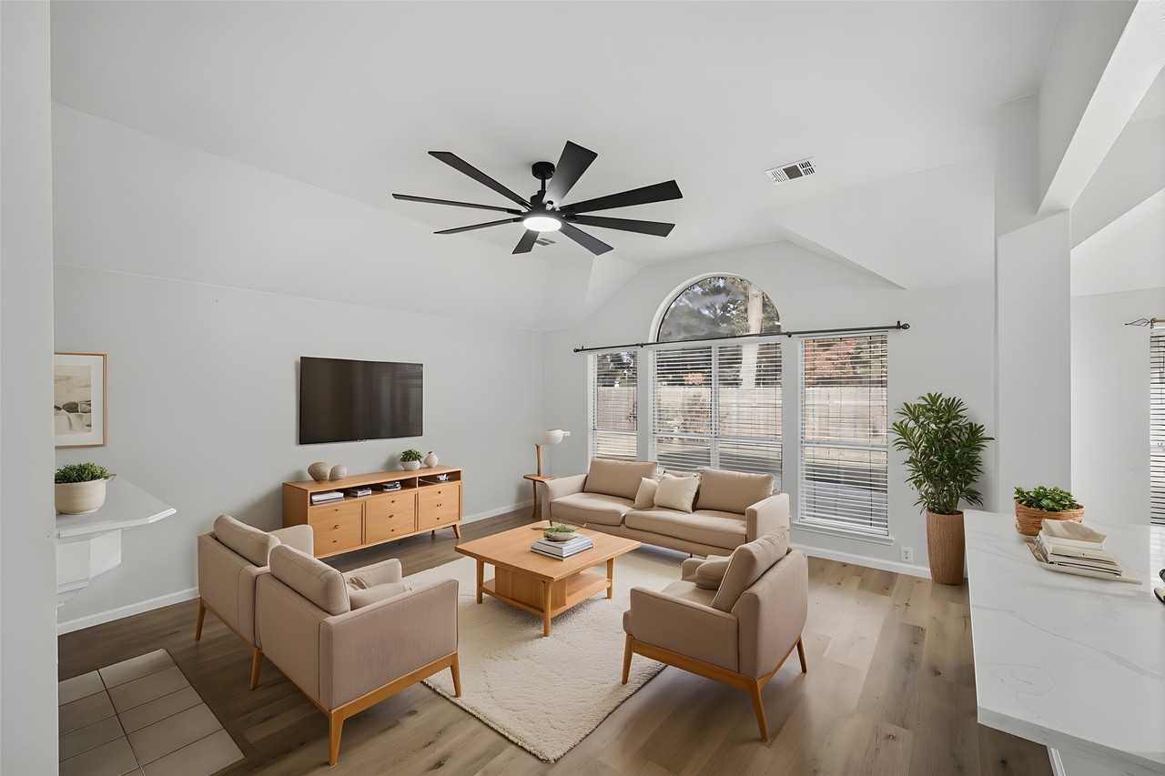 19134 Milloak Dr #19134 - Photo 5 of 50