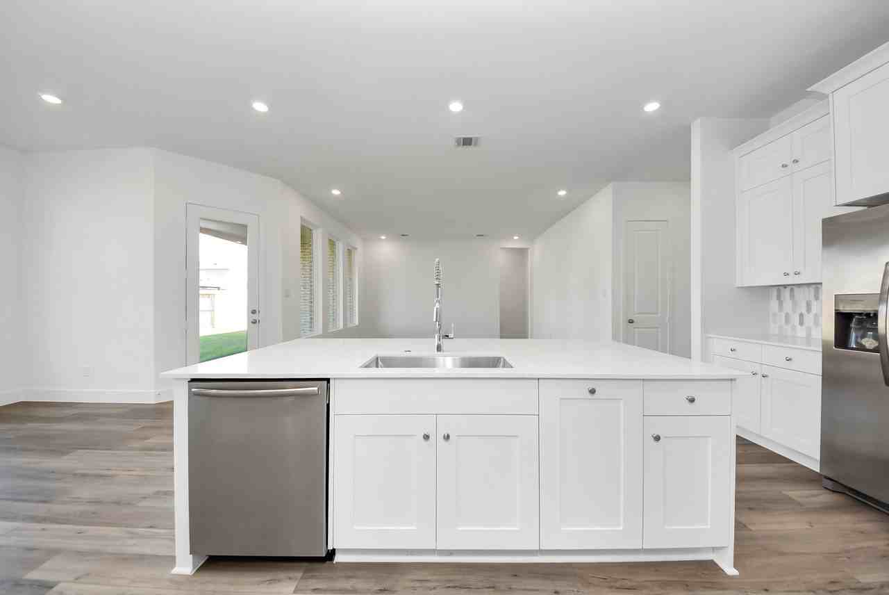 31046 Vintage Creek Ln #31046 - Photo 2 of 50