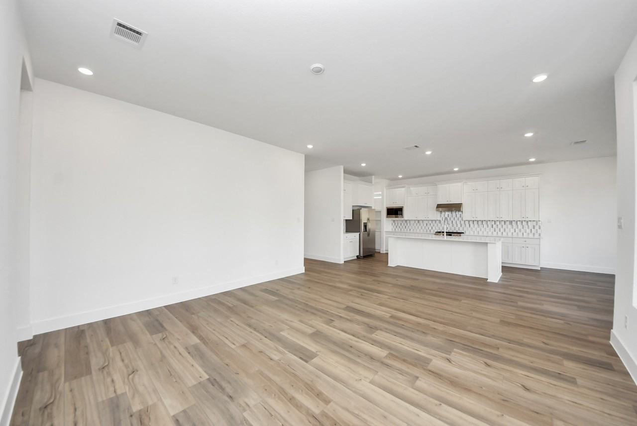 31046 Vintage Creek Ln #31046 - Photo 5 of 50