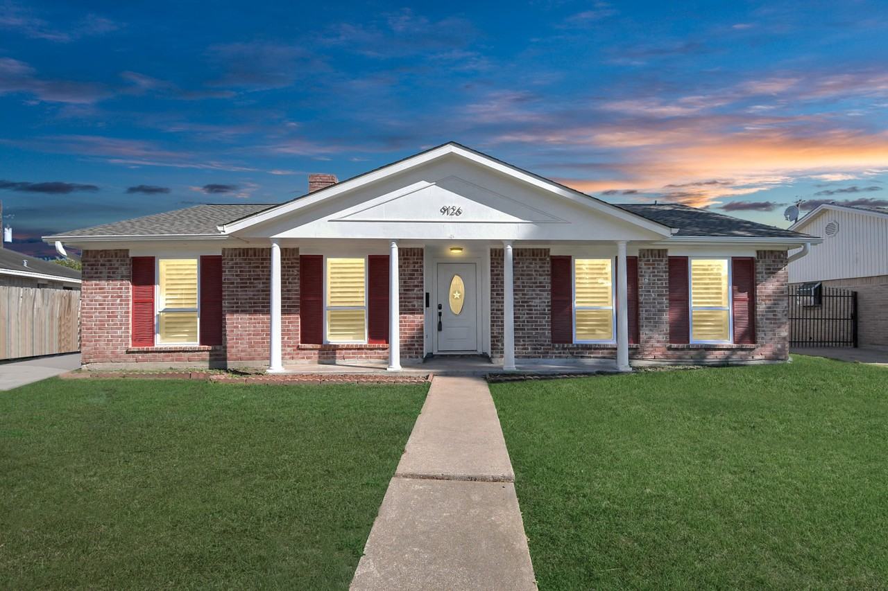 9126 Troulon Dr #9126 - Photo 3 of 37