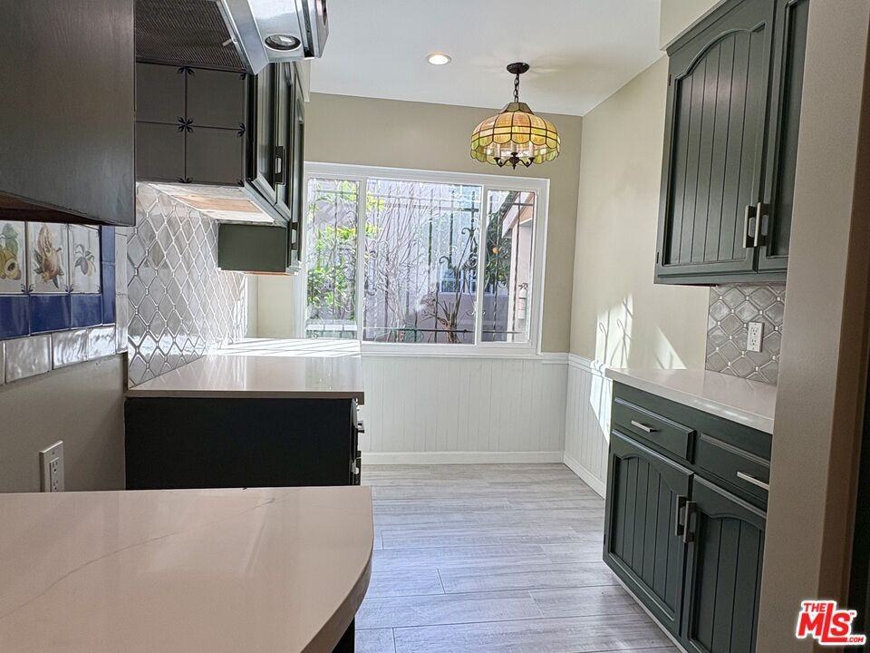 333 N Detroit St #333 - Photo 5 of 28