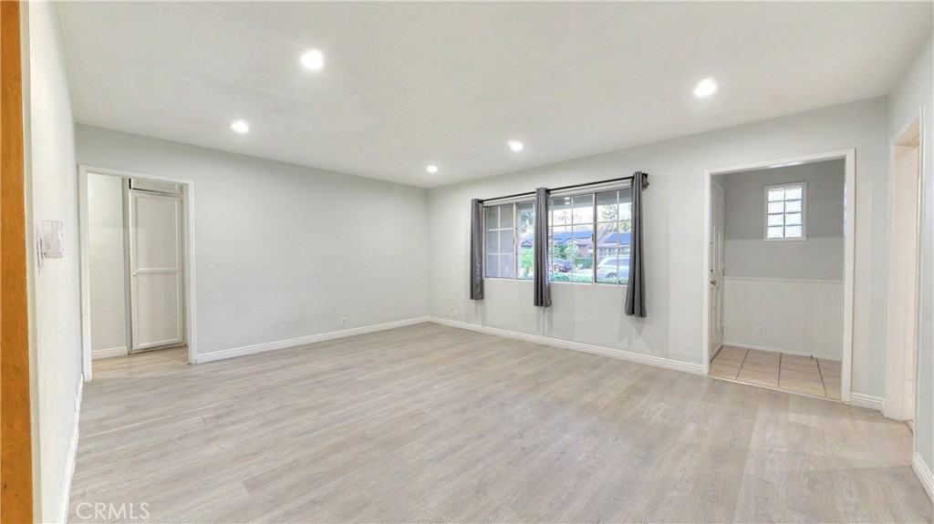 118 W Magna Vista Ave #118 - Photo 2 of 25