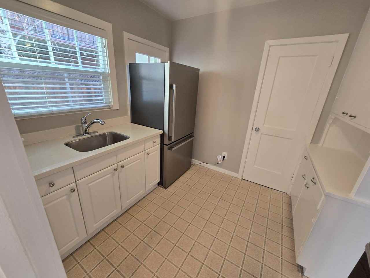 1218 Bellevue Ave #1218-4 - Photo 6 of 20