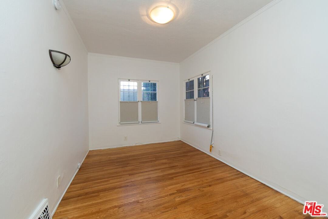 1117 Longwood Pl #1117 - Photo 6 of 25