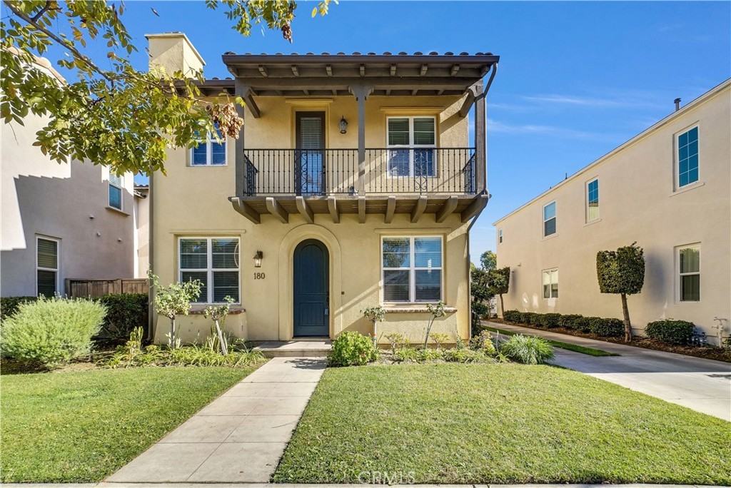 180 S Heartwood Way #180 - Photo 2 of 38