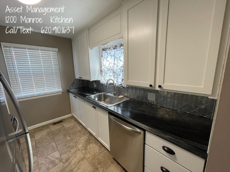 1200 Monroe St - Photo 6 of 21