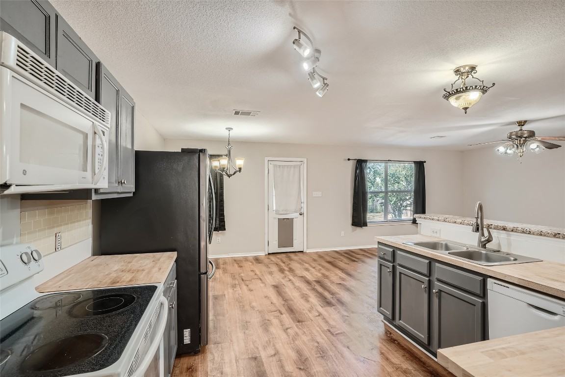 221 Almquist St #221 - Photo 3 of 23