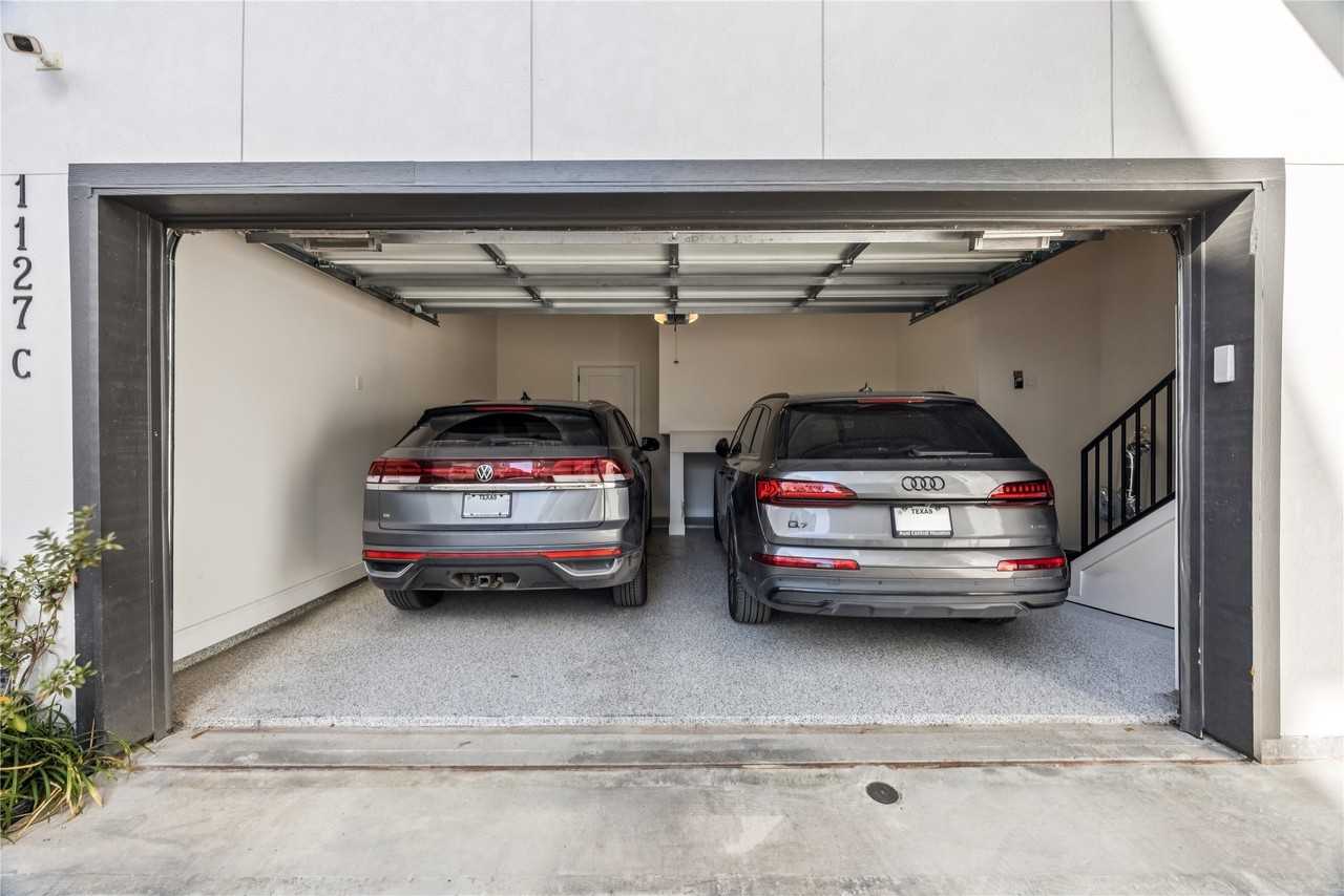 1127 W 16th St #1127C - Photo 5 of 25