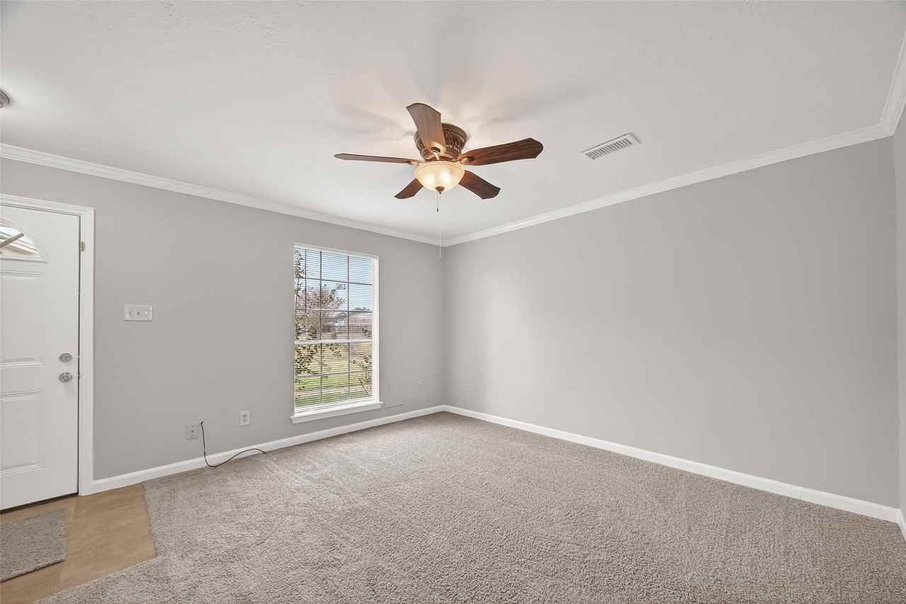 7031 Chasewood Dr #7031 - Photo 5 of 27