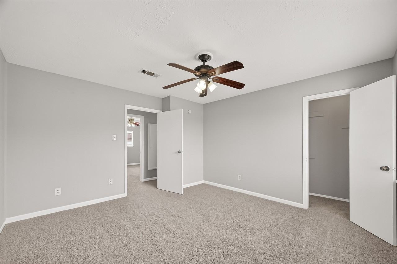 7031 Chasewood Dr #7031 - Photo 7 of 27