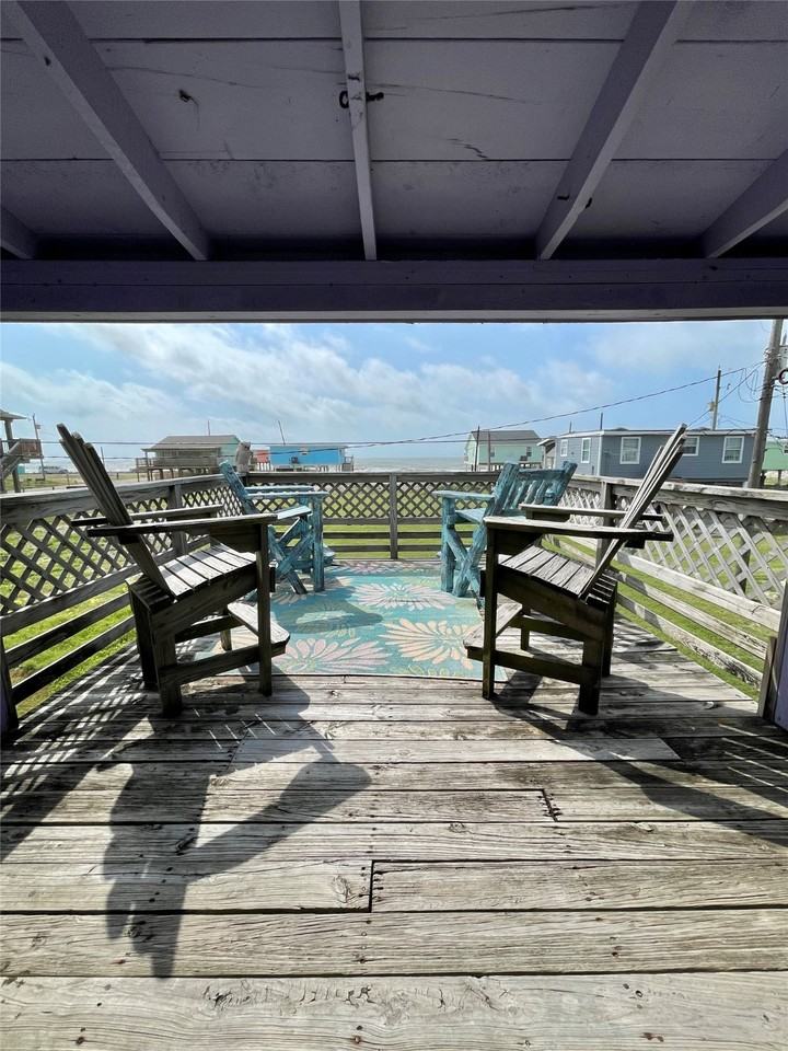 1111 Surf Dr #1111 - Photo 6 of 30