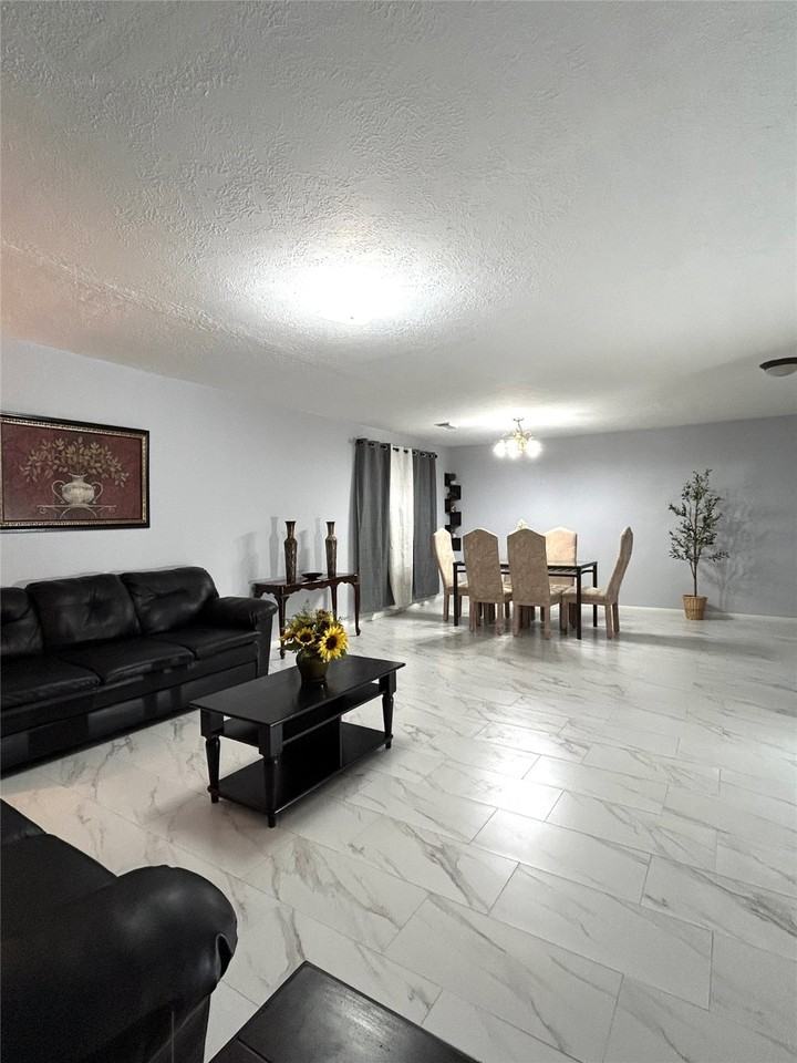 23126 S Waterlake Dr #23126 - Photo 5 of 11