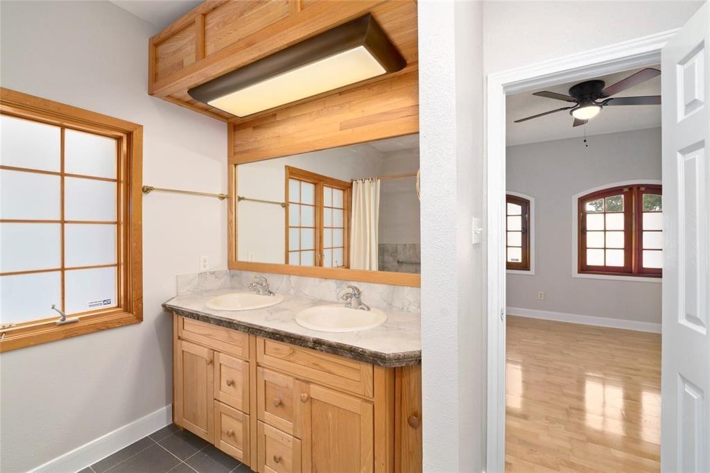 6303 Lugary Dr #6303 - Photo 4 of 14