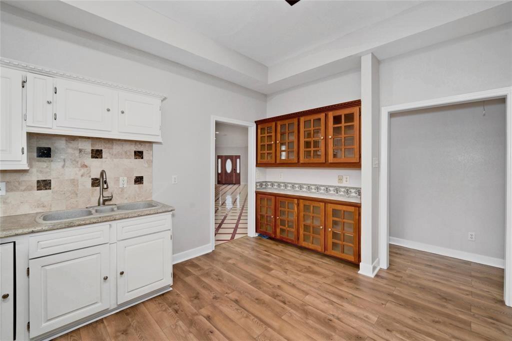 6303 Lugary Dr #6303 - Photo 7 of 14