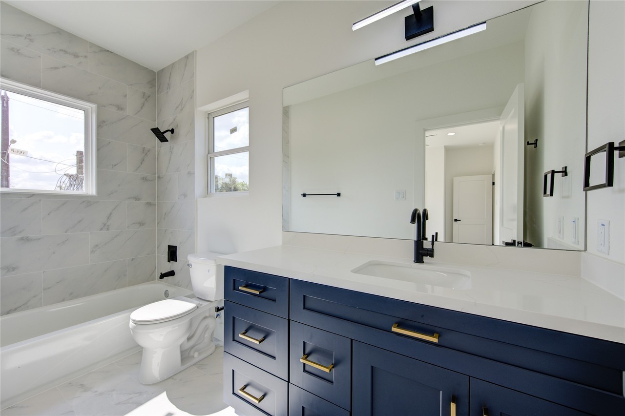 3639 Rebecca St #3639D - Photo 2 of 27