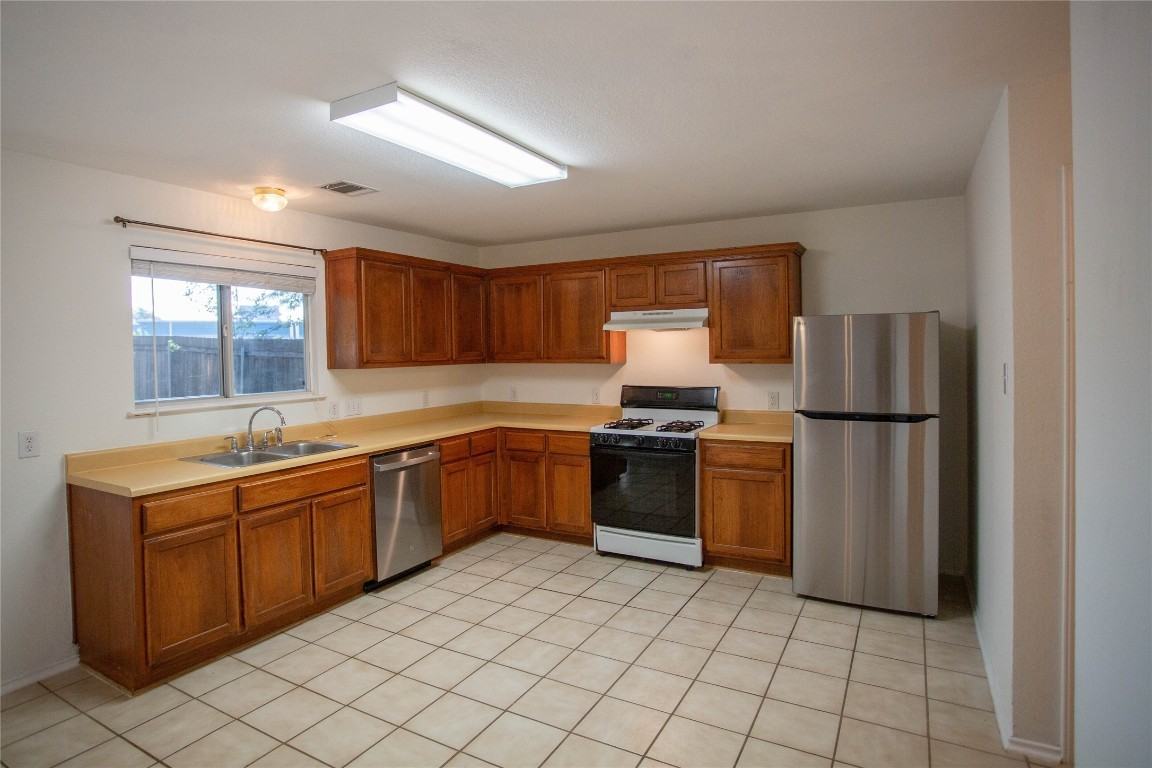 2724 Cradle Rock Trl #2724 - Photo 4 of 18