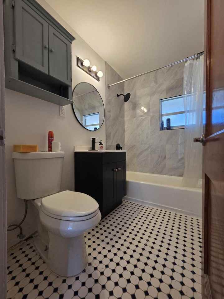 1722 N N St #1722 - Photo 7 of 17