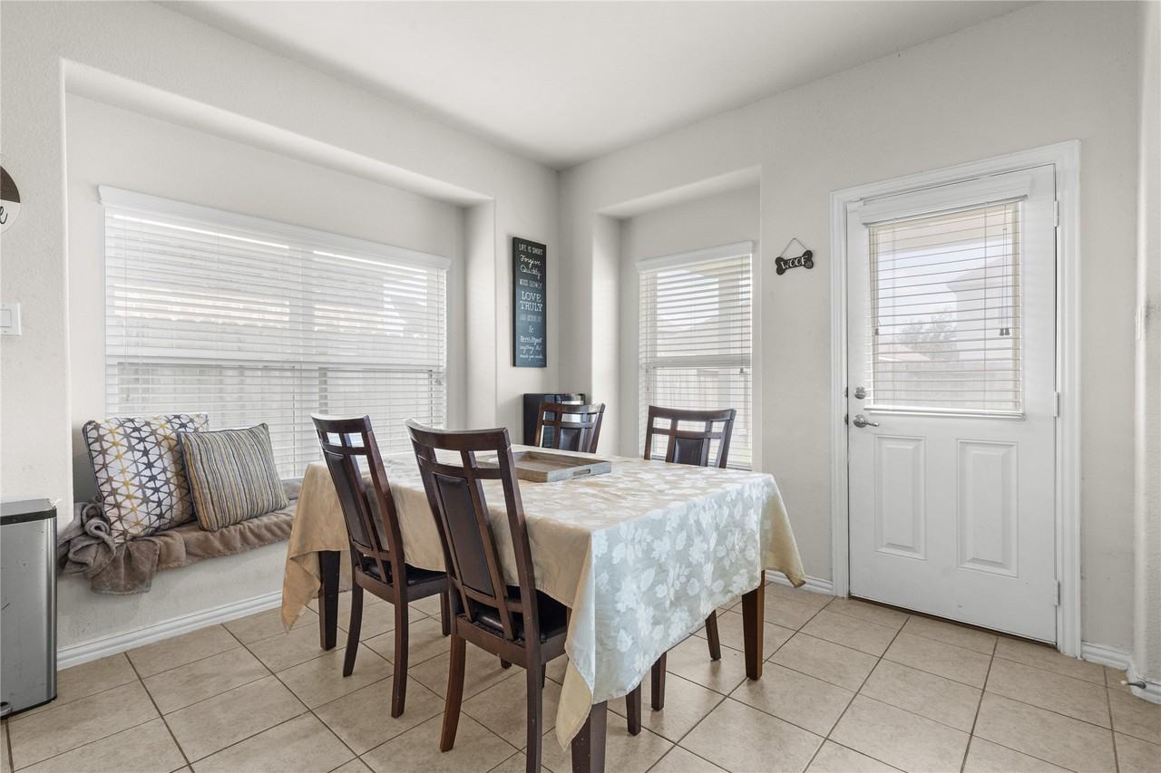 2314 Red Slate Dr #2314 - Photo 3 of 17