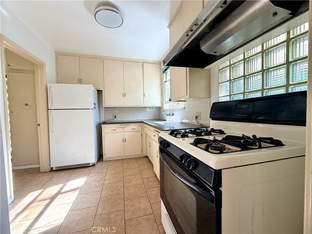 2408 Hitchcock Dr #2408 - Photo 6 of 19