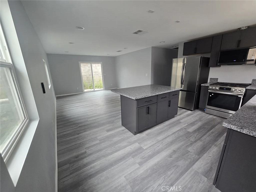 3608 1/2 W 116th St #3608 - Photo 3 of 16
