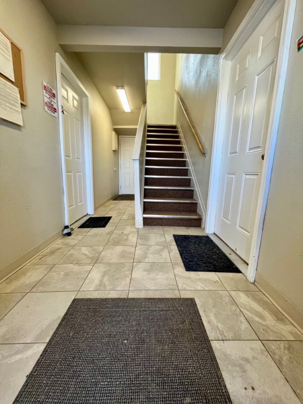 4370 Loomis Ave #C - Photo 6 of 20