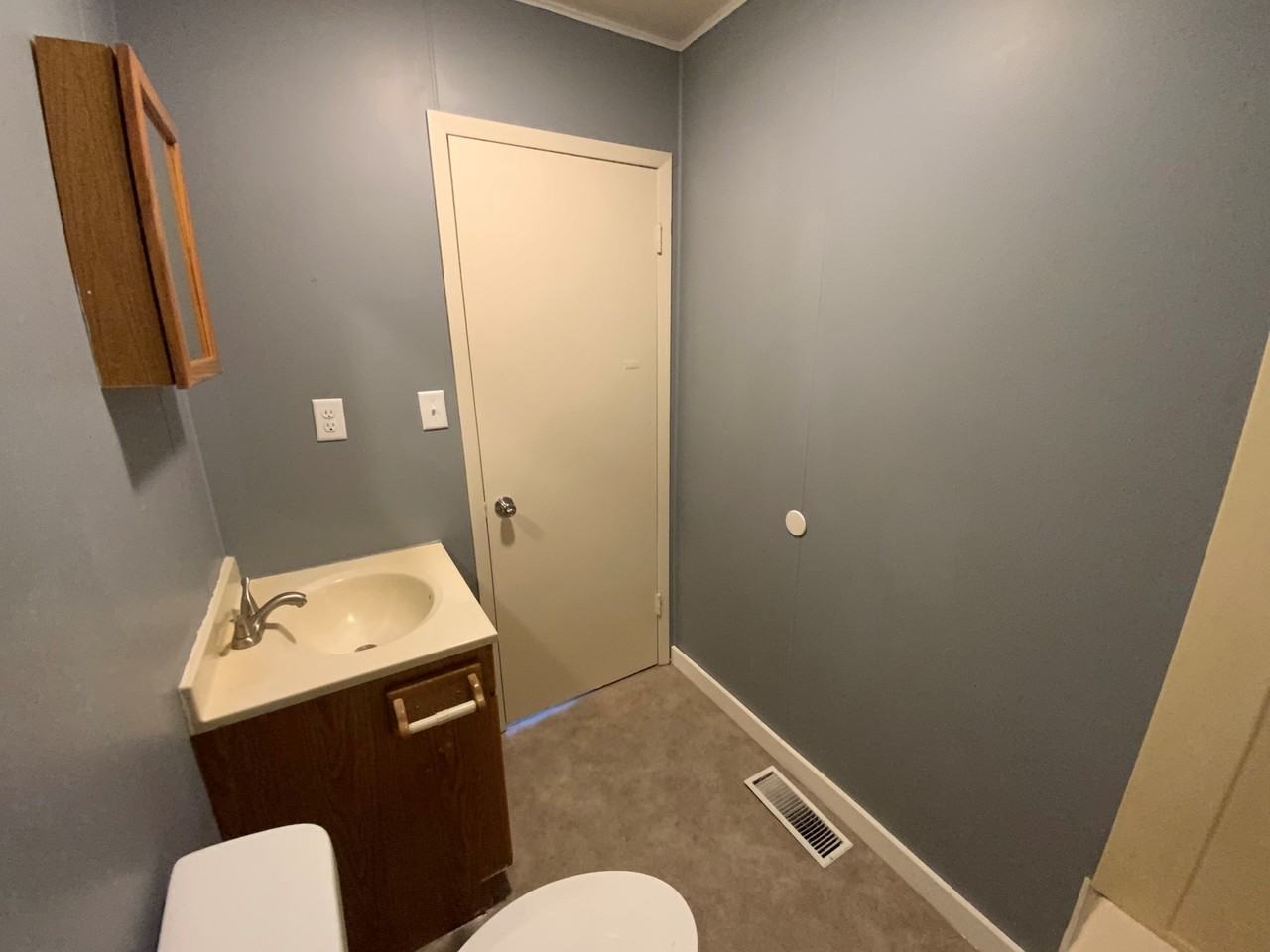 205 W North St #E - Photo 5 of 20