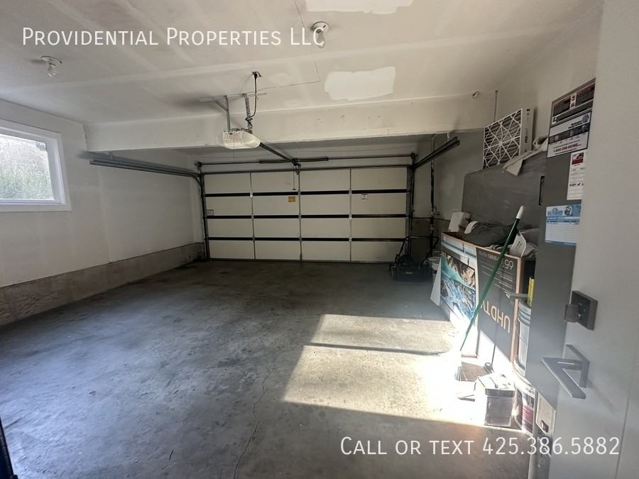 10521 Ne 139th St - Photo 6 of 25