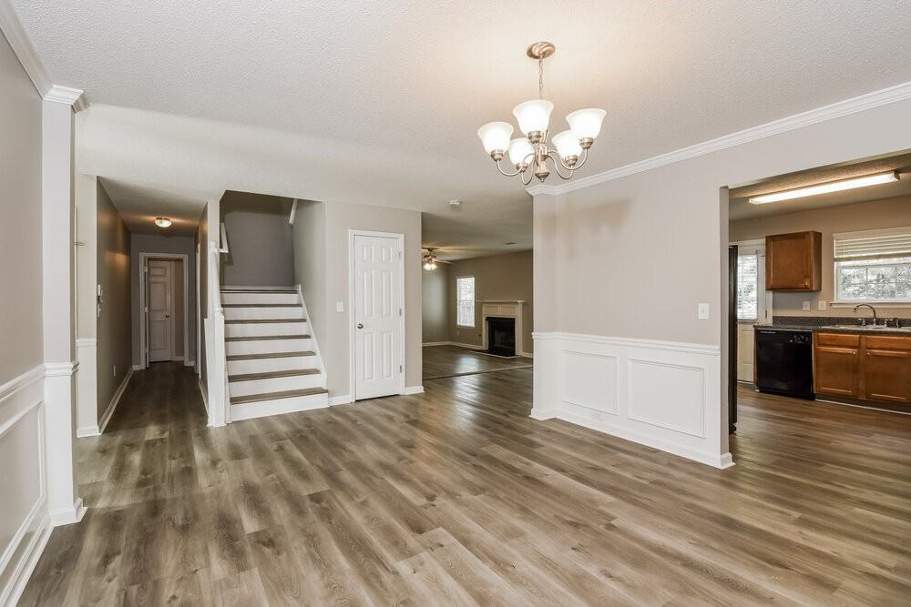 504 Baywood Way - Photo 7 of 17