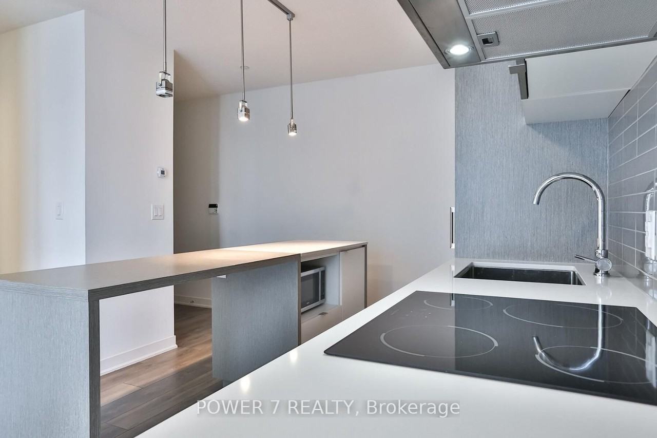 88 Harbour Street - Photo 4 of 18