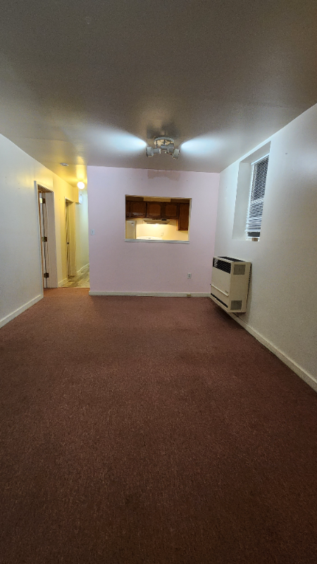 4462 Whitman Ave N - Photo 3 of 8