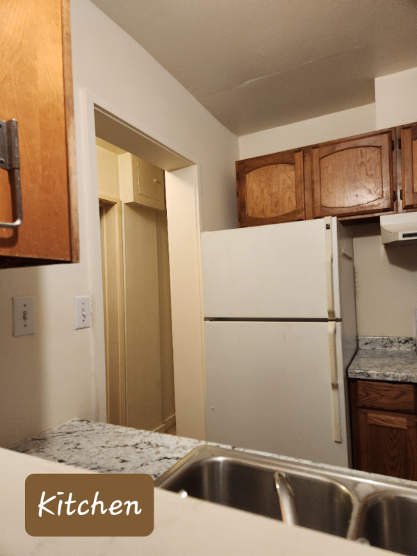 4462 Whitman Ave N - Photo 6 of 8