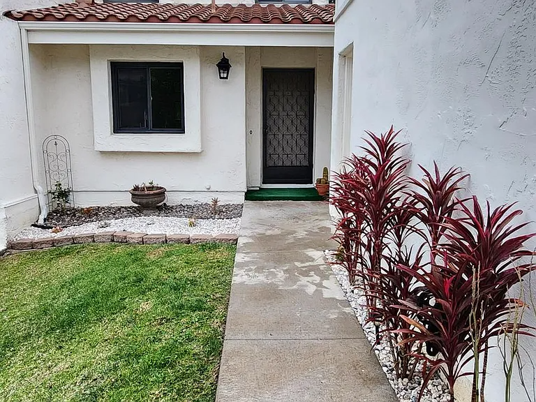 17754 Villamoura Dr - Photo 3 of 20