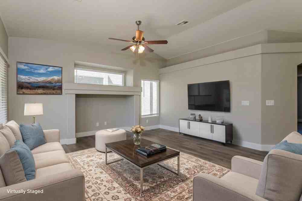 8455 Kettledrum St - Photo 5 of 20