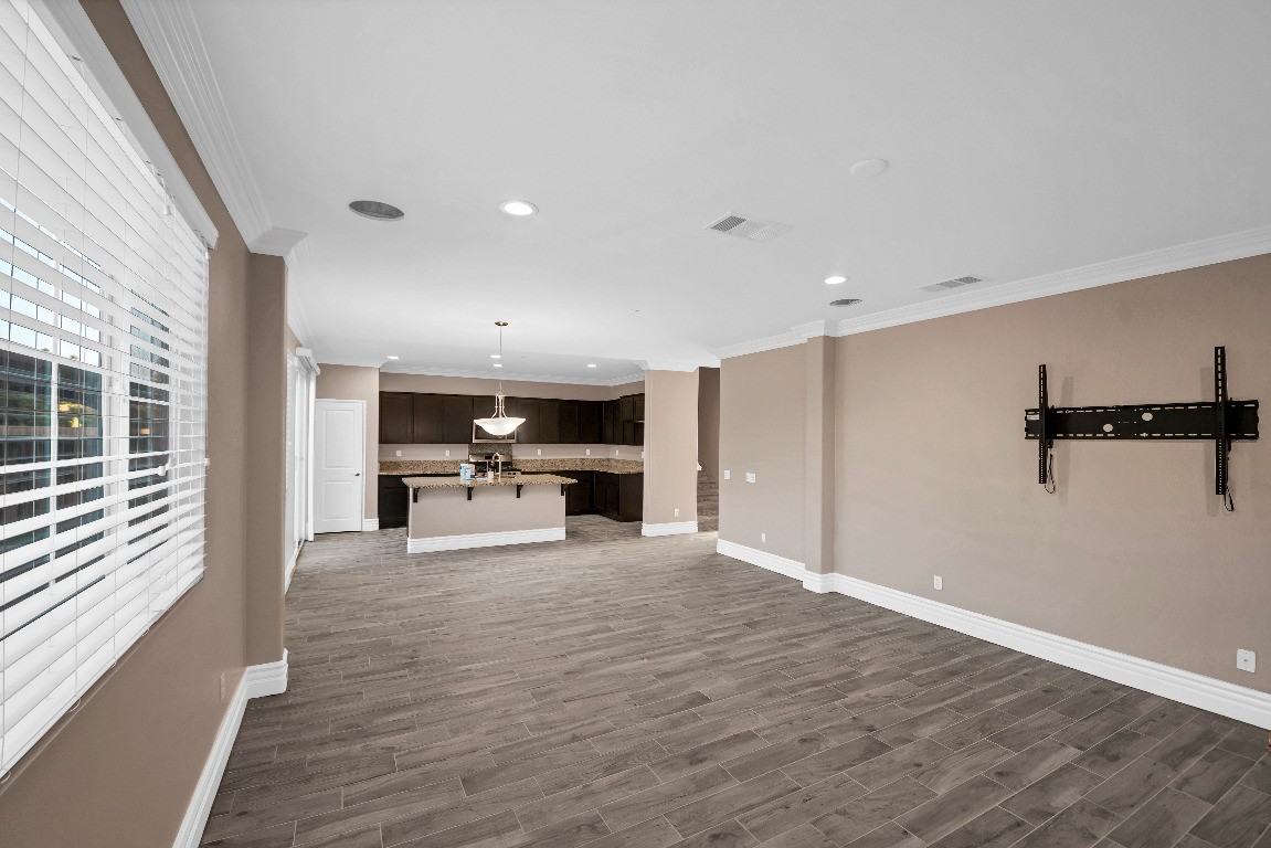 4367 Amanecer Dr - Photo 5 of 27