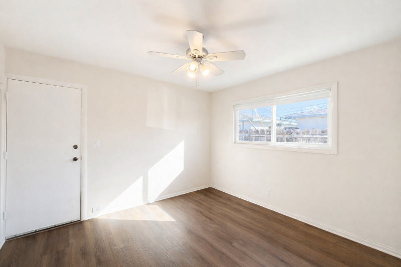 2028 Wallace Ave #A - Photo 7 of 8