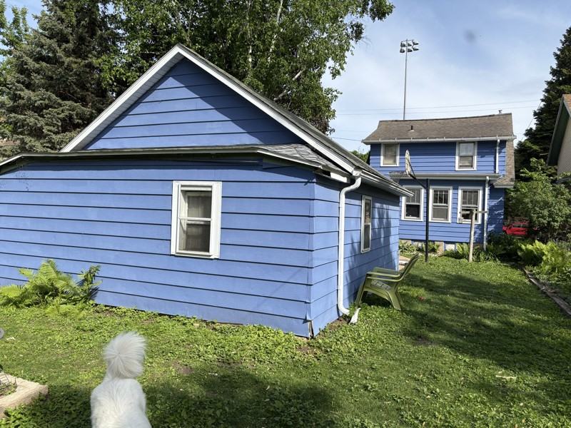 944 E Mifflin St - Photo 5 of 18